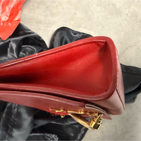 FLASH YSL Medium Kate Red Leather Chain Bag - Picture 7 of 8